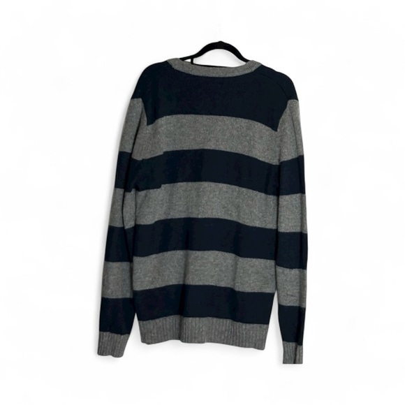 Old Navy Men's Large chunky Blue and Heather Gray Striped Cardigan-Super Nice! - Picture 3 of 6